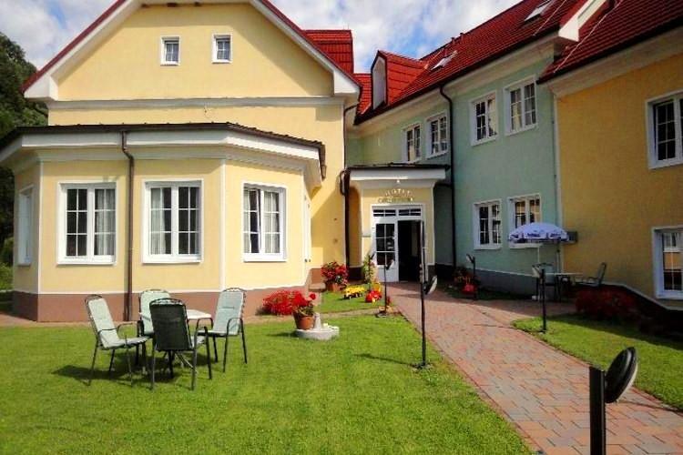 Hotel Cateski Dvorec Catez ob Savi Exterior photo